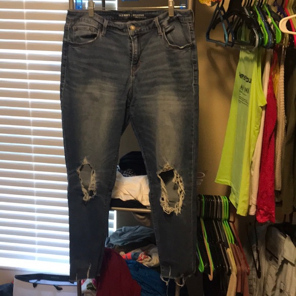 Old Navy Denim - 14 mid rise dark distressed cropped skinny jeans
